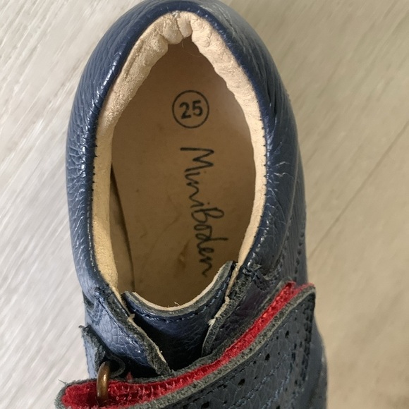 Mini Boden Blue Oxfords For Baby Boy‎ - Picture 4 of 6